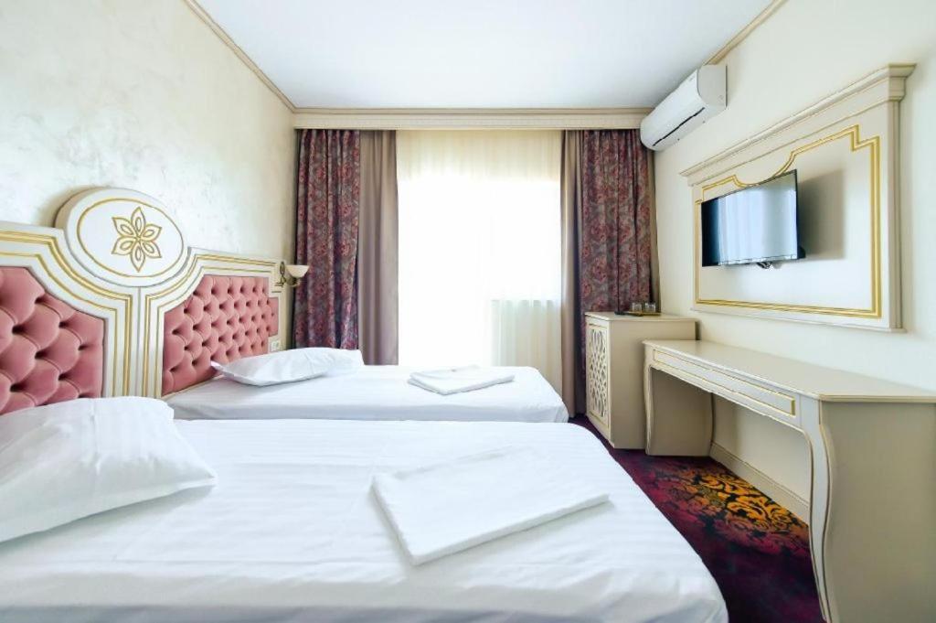 Hotel Belona Eforie Nord Buitenkant foto